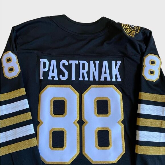 NWT Boston Bruins Centennial David Pastrnak Sz S Breakaway Home Jersey Fanatics - Picture 11 of 16